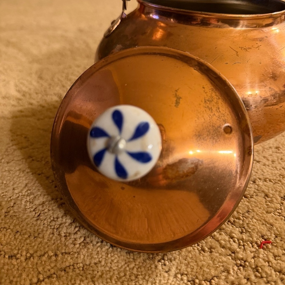 Vintage Copper Teapot with White Handle - Picture 6 of 7